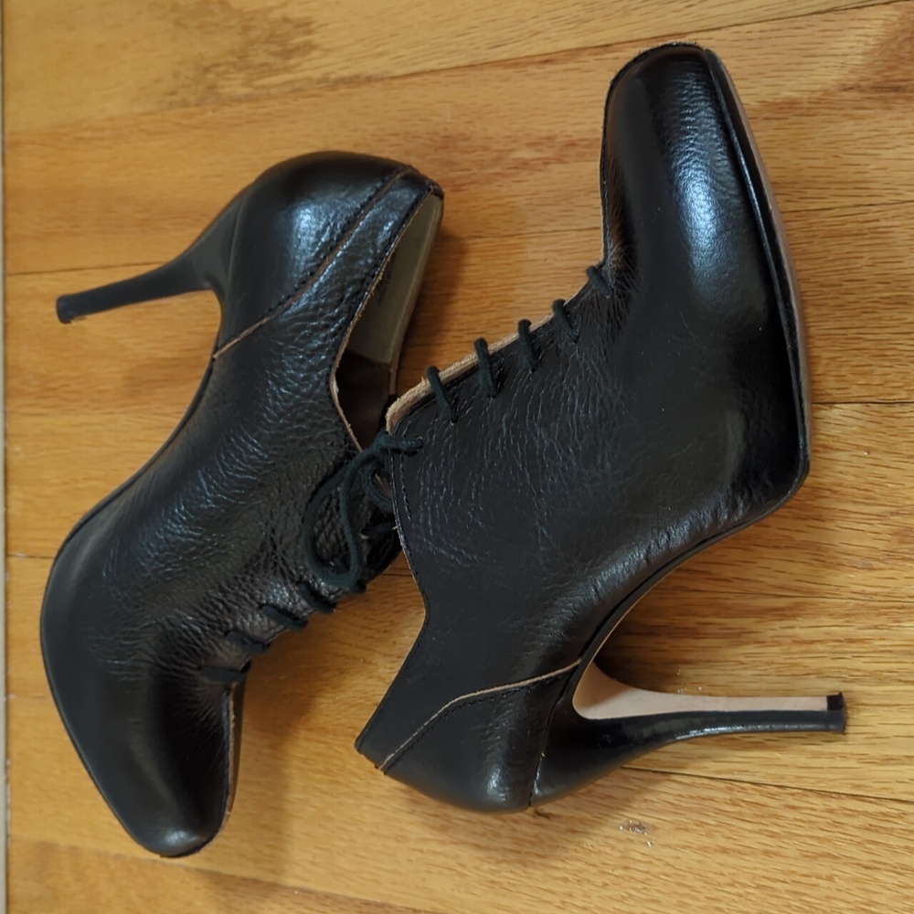 Max Studio Leather Lace Up Heels. Size 6. Worn once